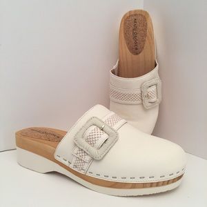 Kelsi Dagger Clogs
